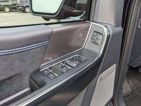 New 2025 Ford F150 Platinum w/ FX4 Off-Road Package image 19