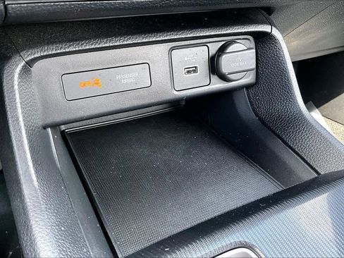 Used 2023 Honda Civic Sport image 32