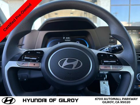 Certified 2026 Hyundai Elantra SE FWD image 23