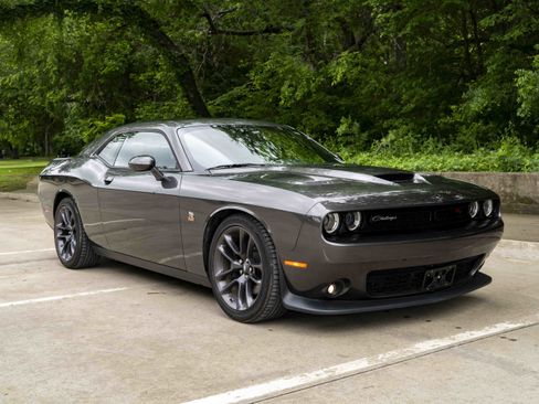 Used 2023 Dodge Challenger R/T Scat Pack w/ Plus Package RWD image 2