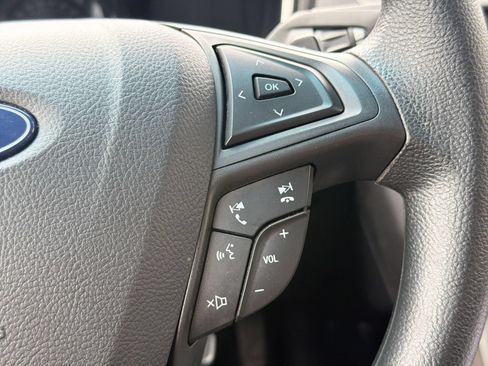 Used 2020 Ford Fusion SE FWD image 25