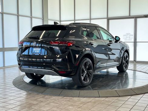 Certified 2023 Buick Envision Essence w/ Sport Touring Package image 8