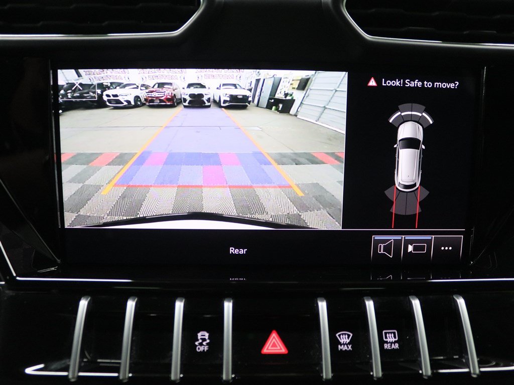 Used 2021 Lamborghini Urus AWD/4WD image 28