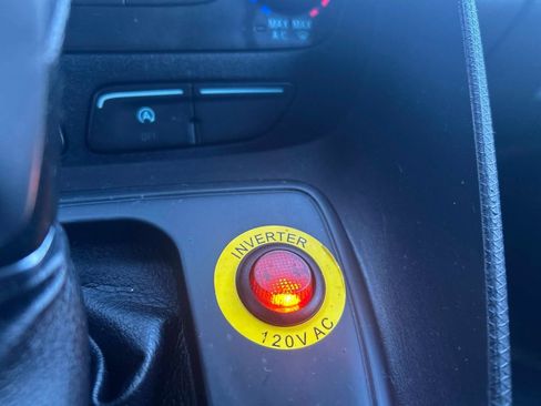 Used 2020 Ford Transit Connect XL image 31