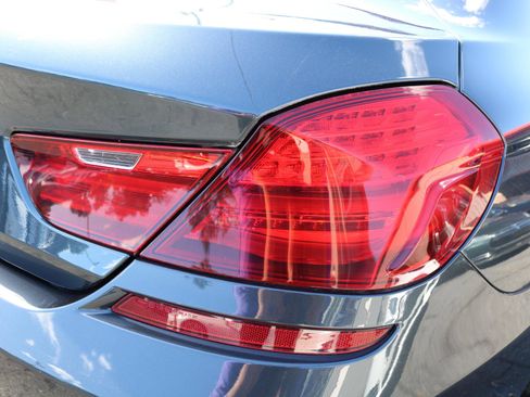 Used 2018 BMW M6 Gran Coupe RWD image 21
