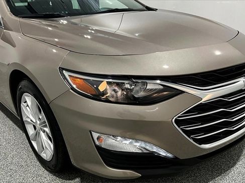 Used 2023 Chevrolet Malibu LT image 32
