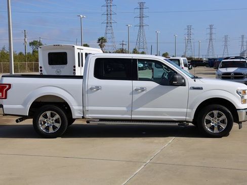Used 2017 Ford F150 XLT w/ Equipment Group 302A Luxury image 4
