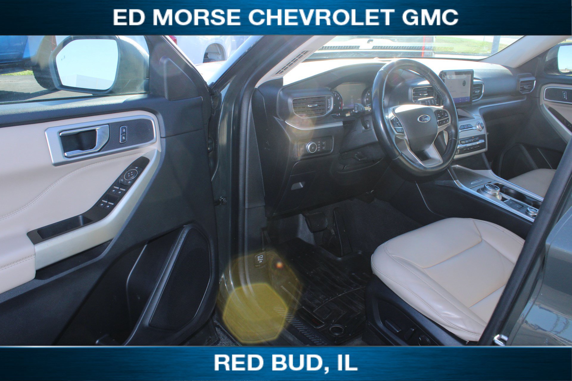 Used 2022 Ford Explorer XLT w/ Equipment Group 202A AWD/4WD image 6