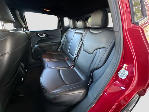 Used 2023 Jeep Compass Limited image 24