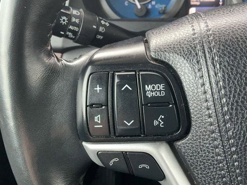 Used 2020 Toyota Sienna Limited Premium image 17