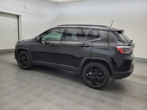 Used 2021 Jeep Compass Latitude FWD image 3