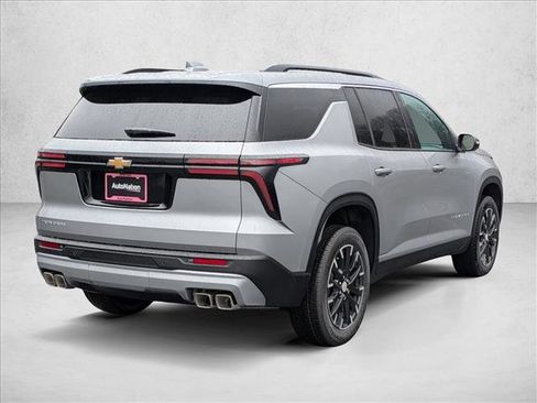New 2026 Chevrolet Traverse LT w/ Sun and Wheel Package image 2