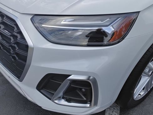 Certified 2024 Audi Q5 e Premium w/ Convenience Package image 6