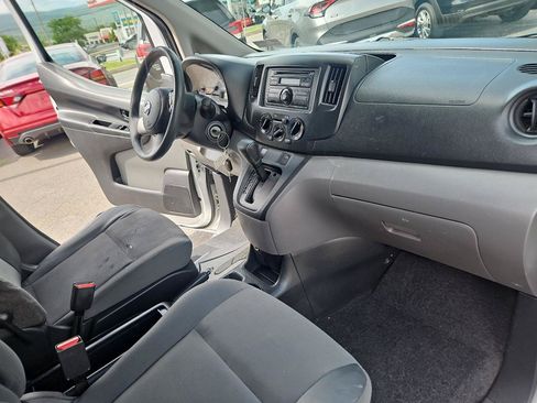 Used 2014 Nissan NV200 SV w/ Exterior Appearance Package FWD image 16