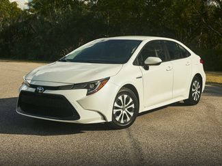Used 2021 Toyota Corolla LE image 1