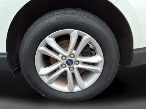 Used 2020 Ford Edge SEL w/ Convenience Package image 9