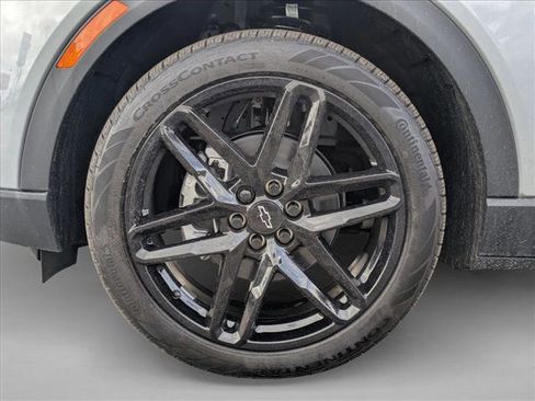 New 2026 Chevrolet Equinox EV LT w/ LPO, Blackout Package image 9