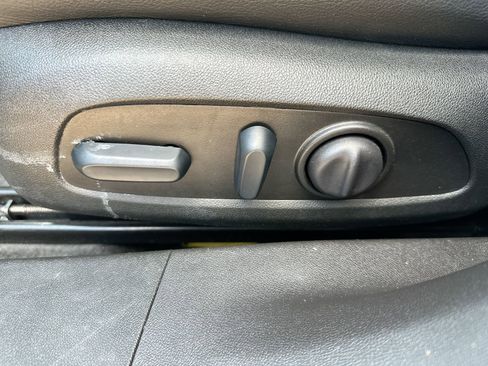 Used 2024 Chevrolet Malibu LT FWD image 12