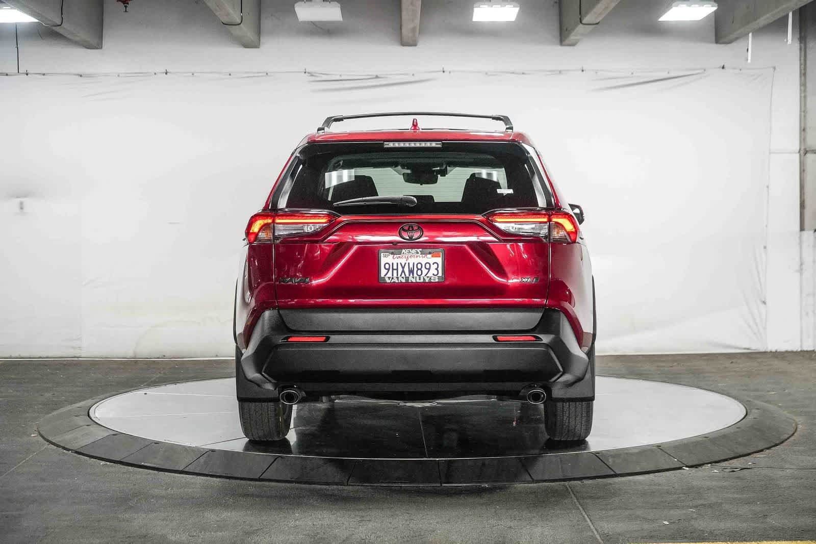 Certified 2023 Toyota RAV4 XLE w/ Convenience Package FWD image 6
