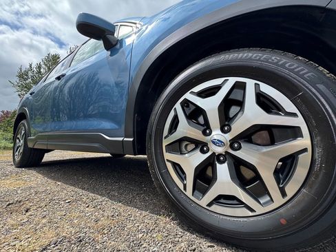 Used 2024 Subaru Forester Premium AWD/4WD image 42