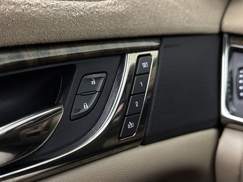 Used 2014 Cadillac CTS Luxury image 29