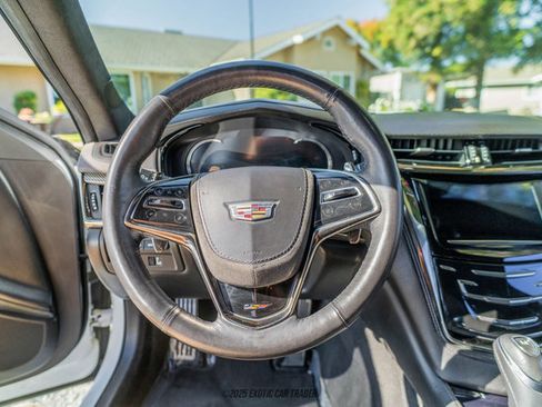 Used 2018 Cadillac CTS V w/ Luxury Package image 18