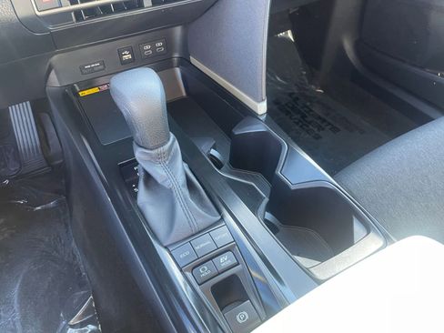 Used 2025 Toyota Camry LE image 41