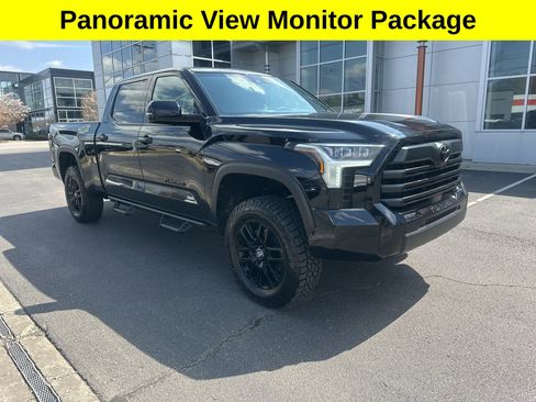 Used 2025 Toyota Tundra Limited AWD/4WD image 3