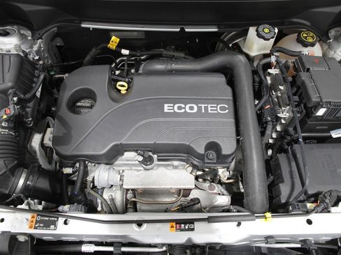 Certified 2021 Chevrolet Equinox LS w/ LS Convenience Package image 21