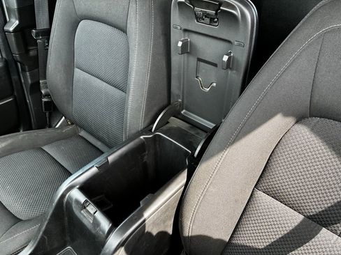 Used 2022 Chevrolet Colorado LT w/ Fleet Safety Package image 37