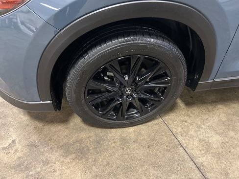 Used 2023 MAZDA CX-5 Carbon Edition image 10