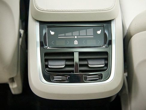 Used 2024 Volvo XC90 B6 Plus w/ Protection Package Premier AWD/4WD image 25