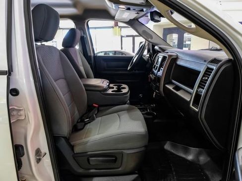 Used 2014 RAM 2500 Tradesman w/ Chrome Appearance Group image 30