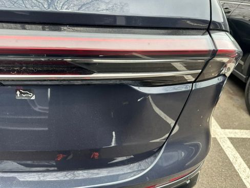 Used 2024 Lincoln Nautilus Reserve image 30