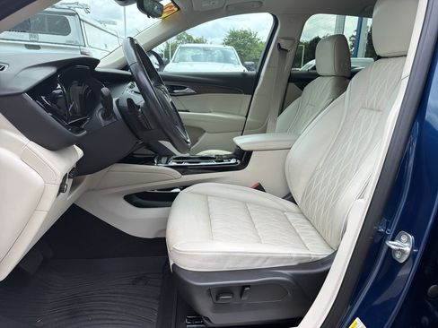 Used 2023 Buick Envision Avenir AWD/4WD image 15