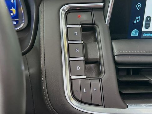 Used 2024 Chevrolet Tahoe High Country image 18