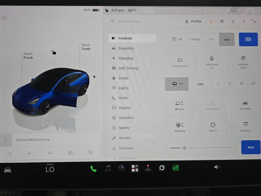 Used 2023 Tesla Model 3 Standard Range RWD image 13