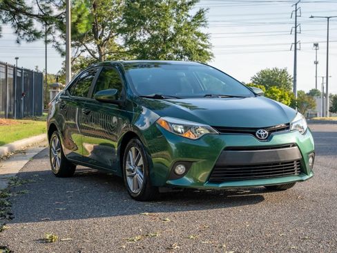 Used 2014 Toyota Corolla LE w/ Driver Convenience Package FWD image 3