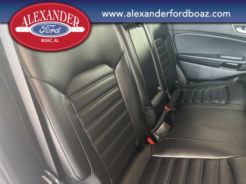 Used 2024 Ford Edge SEL AWD/4WD image 17