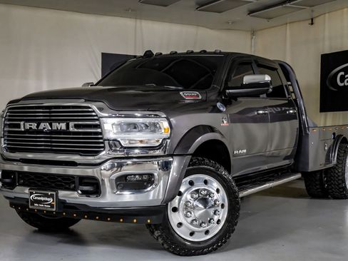 Used 2021 RAM 5500 Laramie AWD/4WD image 4