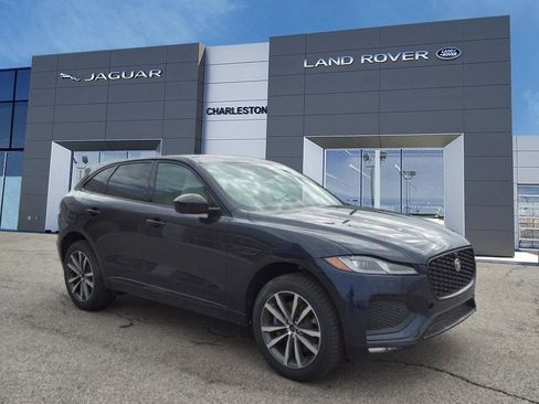 Certified 2026 Jaguar F-PACE R-Dynamic S image 7