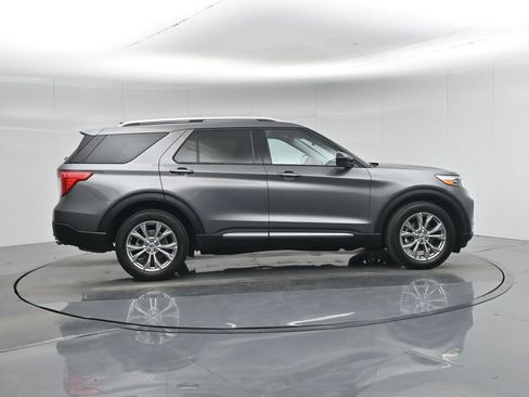 Certified 2023 Ford Explorer Limited image 32