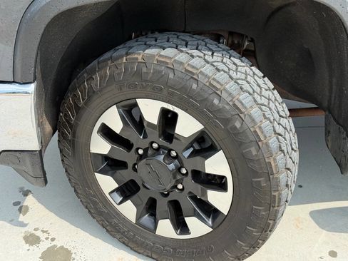 Used 2020 Chevrolet Silverado 2500 LT w/ All Star Edition AWD/4WD image 10