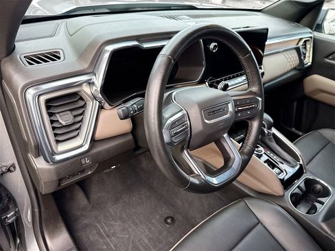 Used 2023 GMC Canyon Denali image 10