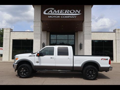 Used 2014 Ford F250 Lariat w/ Lariat Ultimate Package AWD/4WD image 1