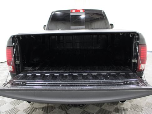 Used 2017 RAM 1500 Sport w/ Black Ram 1500 Sport Group AWD/4WD image 18