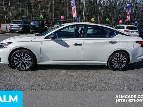 Used 2025 Nissan Altima 2.5 SV image 7