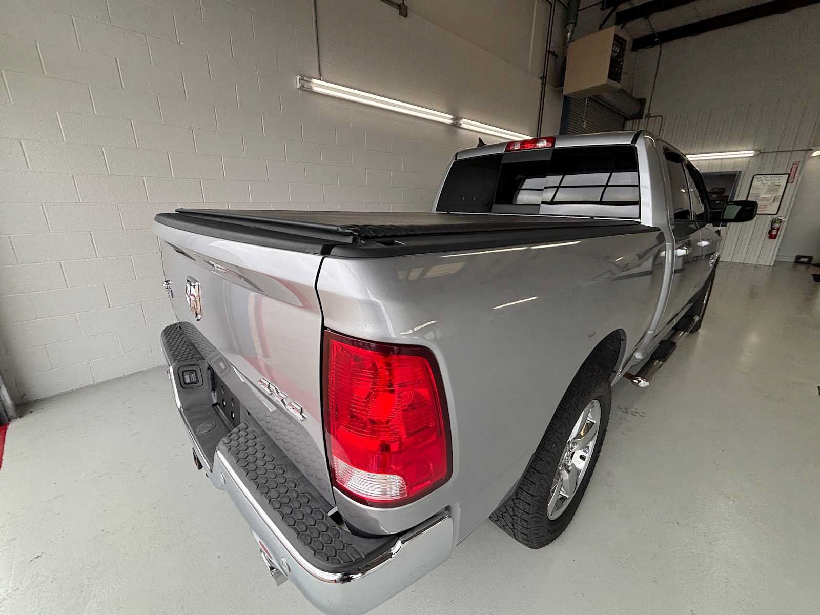 Used 2019 RAM 1500 Big Horn AWD/4WD image 6
