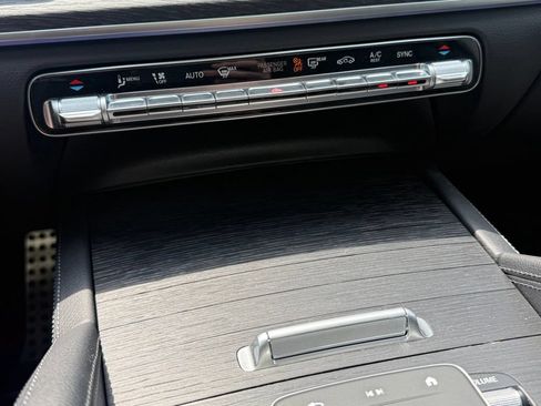 Used 2026 Mercedes-Benz GLS 450 4MATIC image 42
