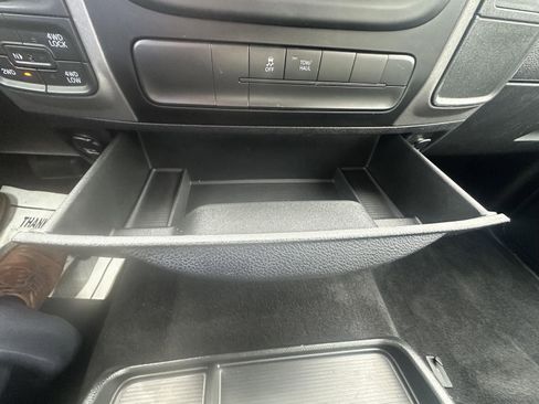 Used 2018 RAM 1500 Express w/ Express Value Package image 26